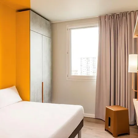 Ibis Budget Portes Du Luberon Отель 2*