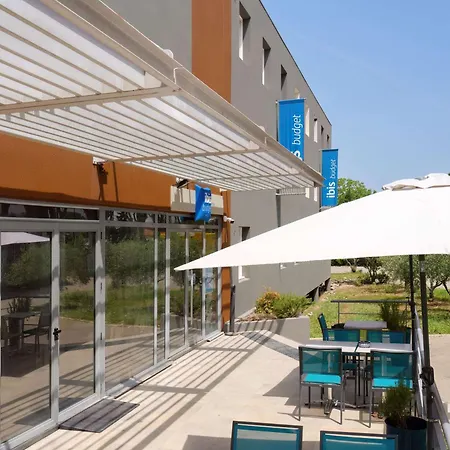 Ibis Budget Portes Du Luberon 2* Пертюи