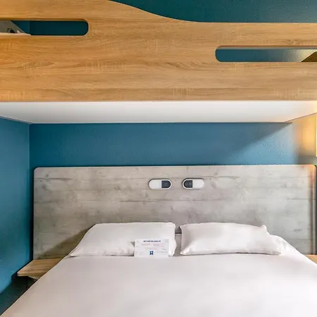 Ibis Budget Portes Du Luberon Отель