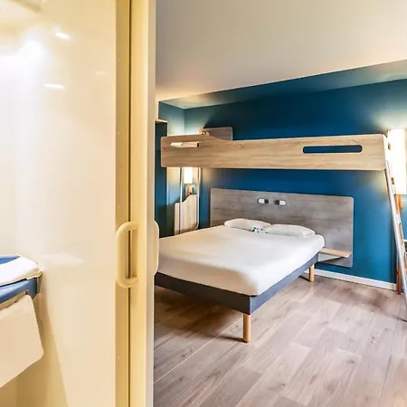 Отель Ibis Budget Portes Du Luberon 2*
